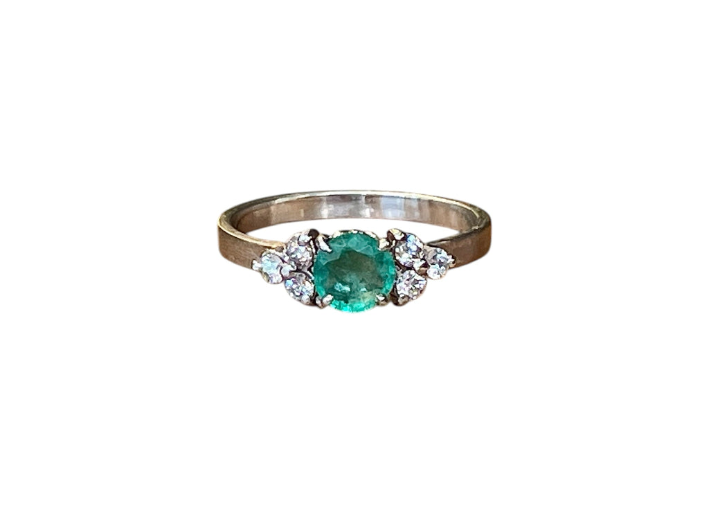 The Flora Engagement Ring w. Emerald