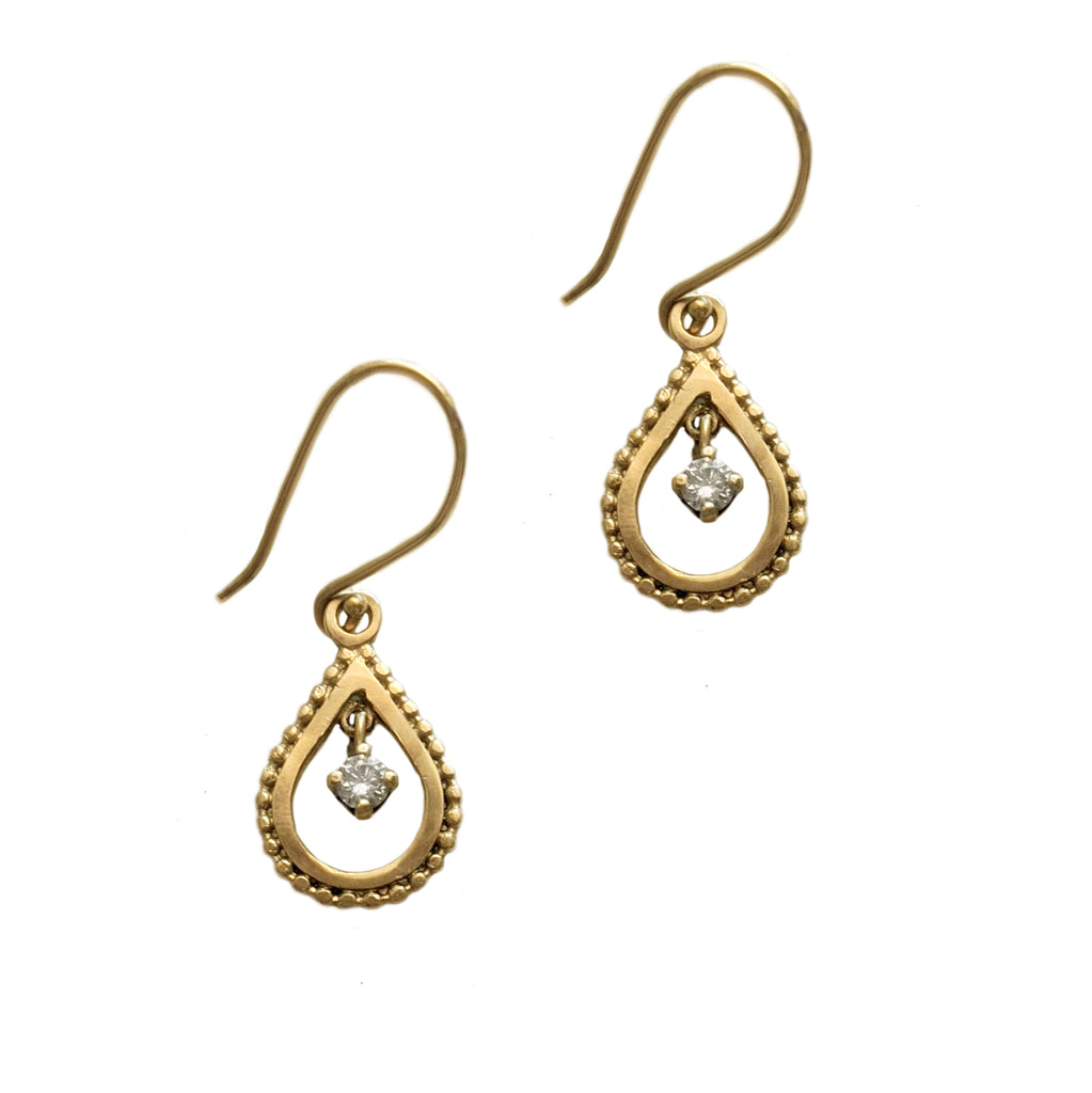 Small Teardrop Earrings w. Diamonds