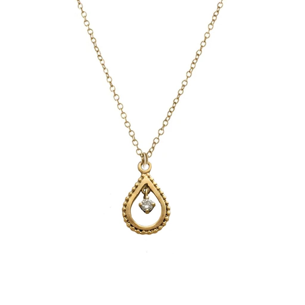 14k Small Teardrop Necklace w. Diamond